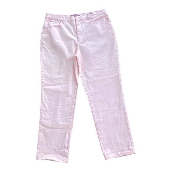 Gloria Vanderbilt Amanda Jeans - Picture 3 of 4